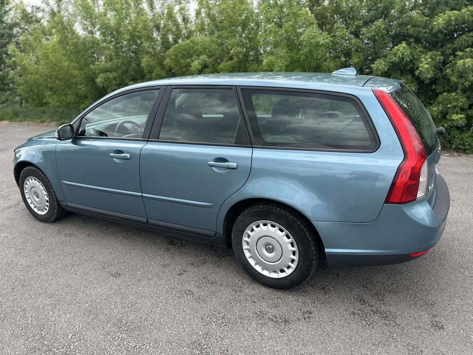 Продам авто Volvo v50
