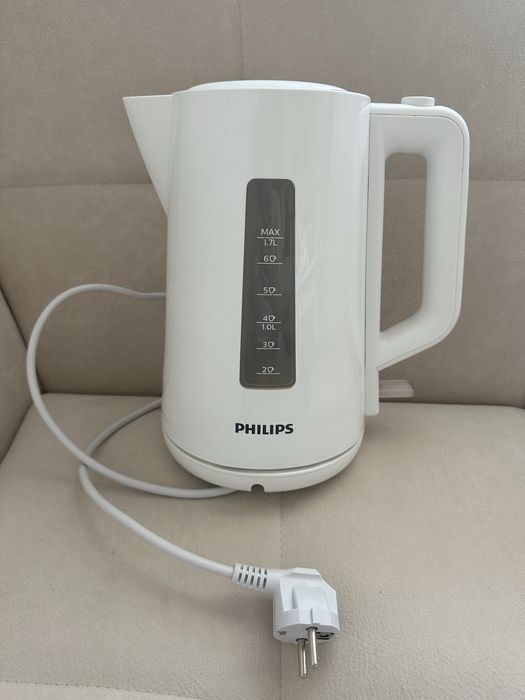 Електрочайник PHILIPS Серія 3000 HD9318/00