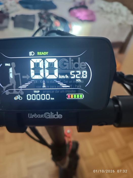 Tratonete scooter E-Cross GO