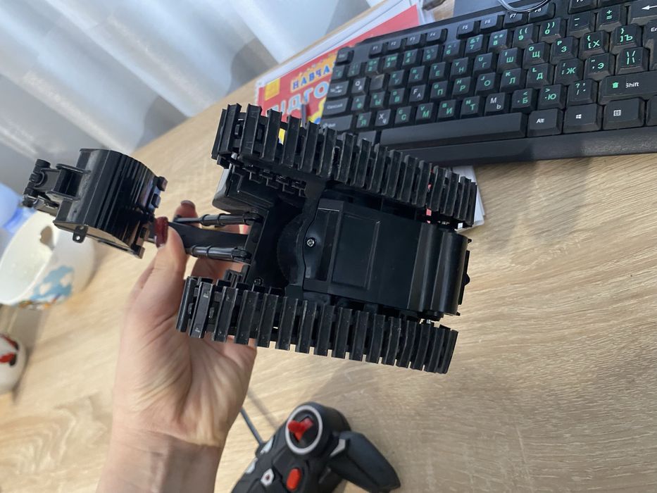 Экскаватор на управлении