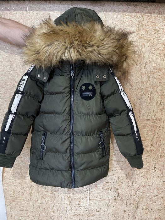 Продам пуховик 116-118