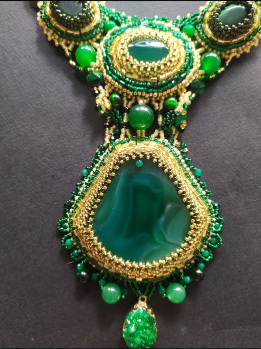 Jóias de autor de uma artista Ucraniana