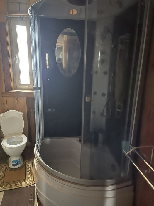 Помешкання під лісом в селі Піски. 70км від міста Київ.