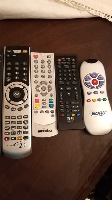 vários comandos para TV,TDT