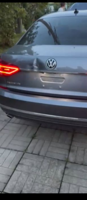 Ляда багажника Фольксваген Пассат 2016-2019 рік