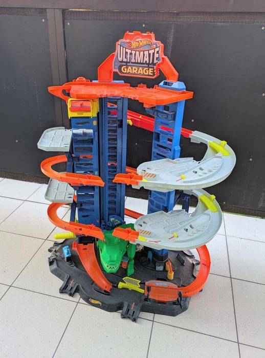 Hot wheels Ultimate garage