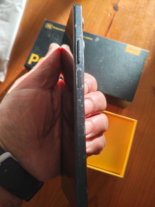 POCO F5 12GB RAM / 256GB - Estado Impecável, Ecrã Novo