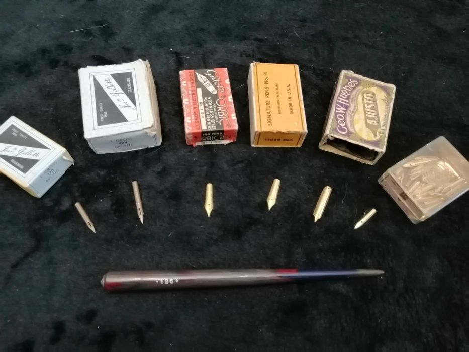 Caneta/pena em madeira nº 126 com 6 aparos - NOVA