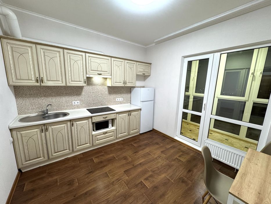 1 комнатная 48кв/14Эт квартира в аренду ЖК Ревуцкий Харьковская