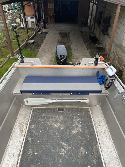 UMS  Tuna 410+лафет+лебідка+ехолот