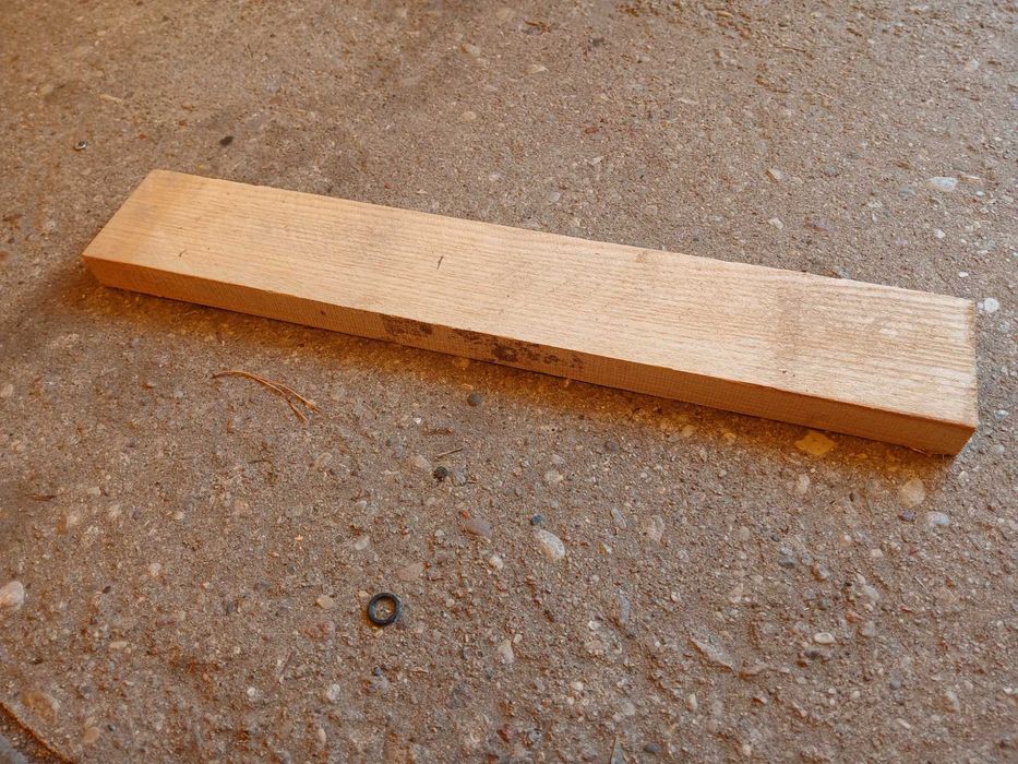 Deska jesionowa 530x80x30, duża ilość.