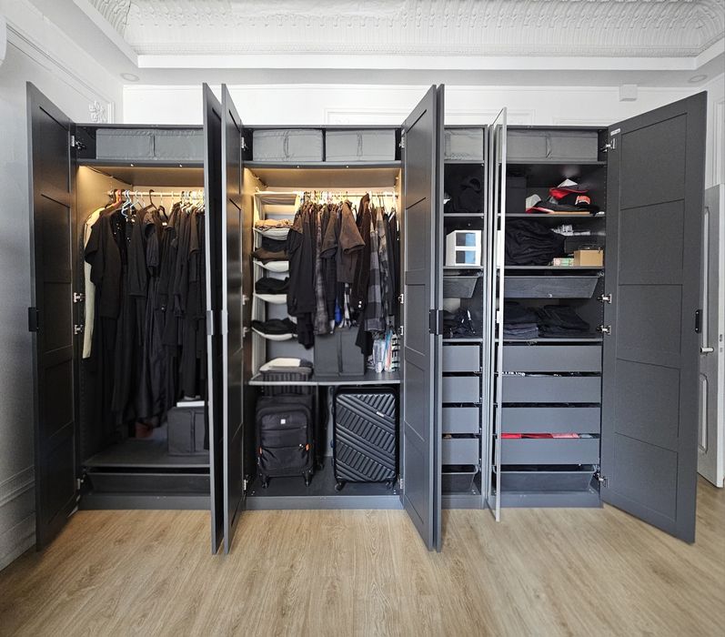 Roupeiro/Closet IKEA PAX Completo 325 cm | BERGSBO Cinza Escuro | KOMPLEMENT + Iluminação LED