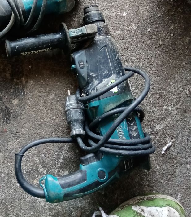 Sprzedam młotowiertarke Makity sprawna