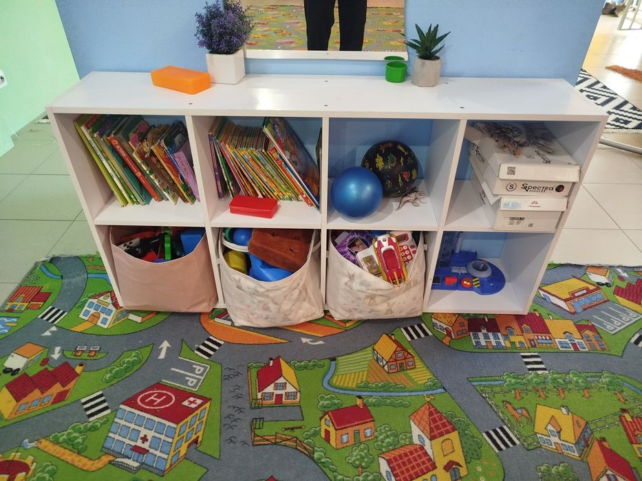 Продається меблі з дитячого центру.