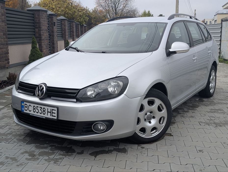 Volkswagen Golf VI 2010 1.6 TDI Bluemotion
