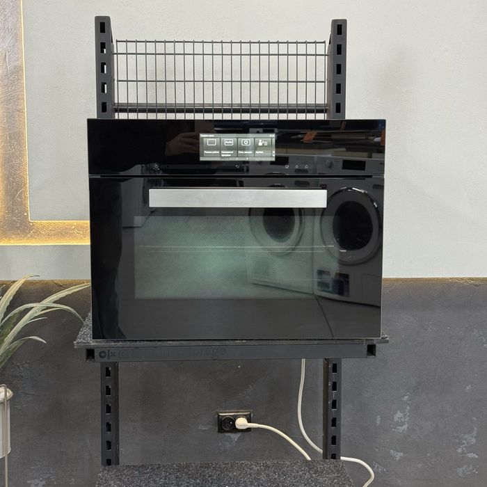 Вбудована компактна духовка DGC 6805. Підключення проточної води