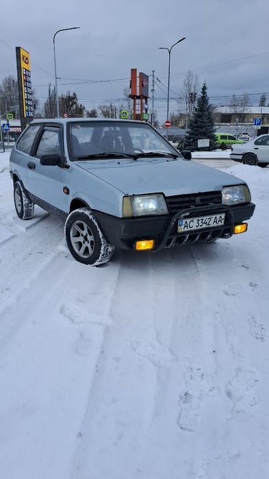 Продам ВАЗ 2108 по авто робилось новий карбюратор солікс оригінал є сігналка двох стороні по алектриці все працює на всіщезоні гумі детальніше за телефоном авто по тп