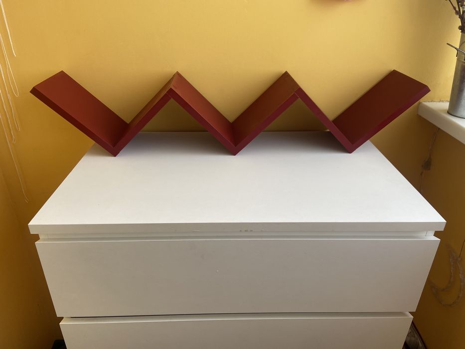 Полочка для книг Зигзаг