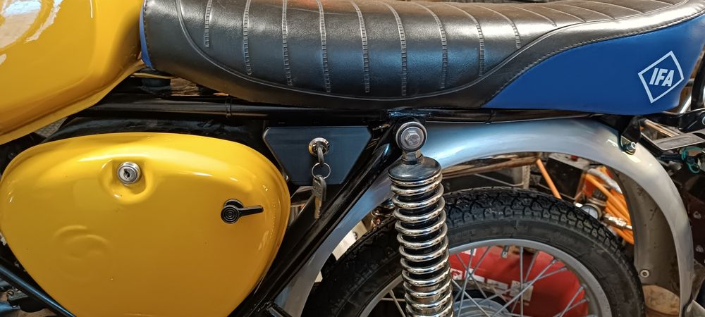 Schowek skrzynka narzędziowa Simson S50 S51 S70 Enduro