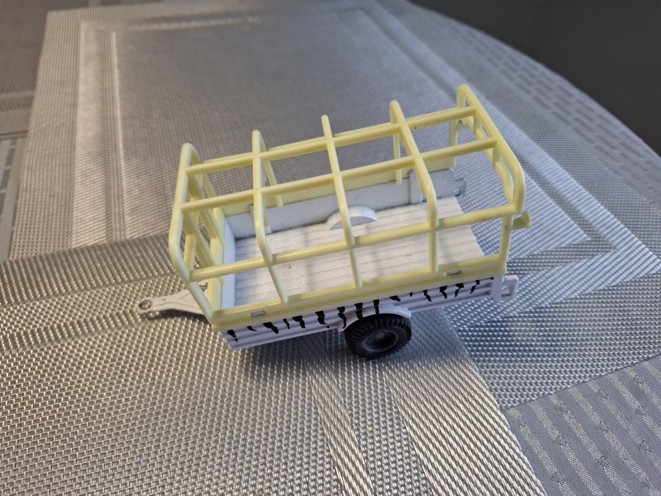 Welly przyczepa skala 1:32