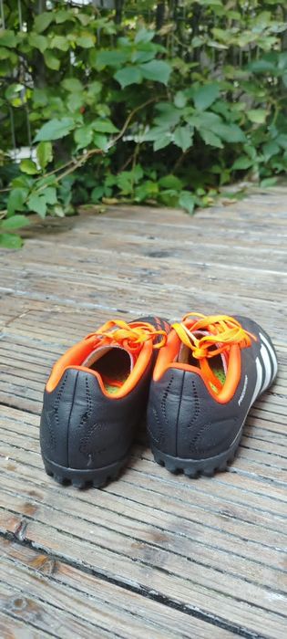 Adidas predator turfy żwirówki buty piłkarskie stan bdb