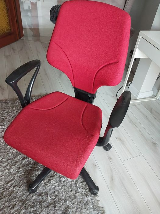 Fotel biurowy giroflex 64