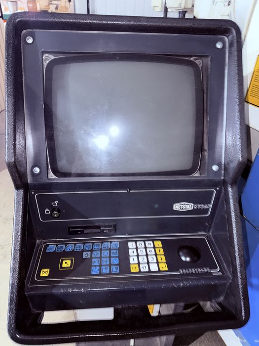 Термопластавтомат Netstal 1993 року