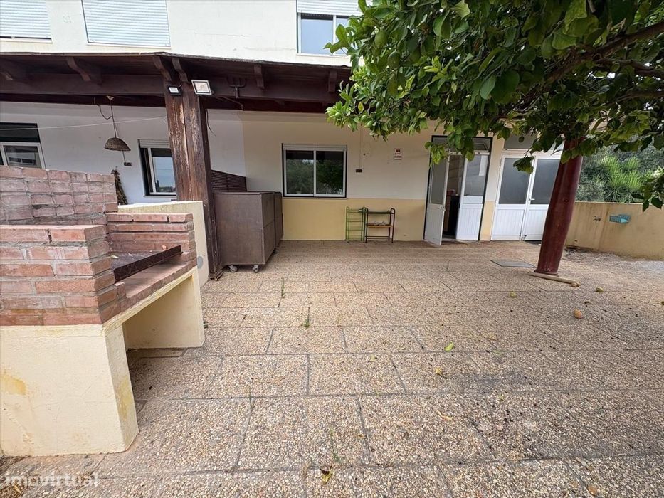 Moradia com terraço amplo em Estoi