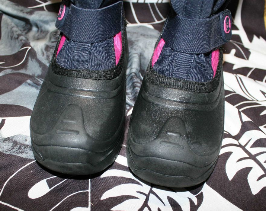 Теплі зимові чоботи Trollkids 35 р