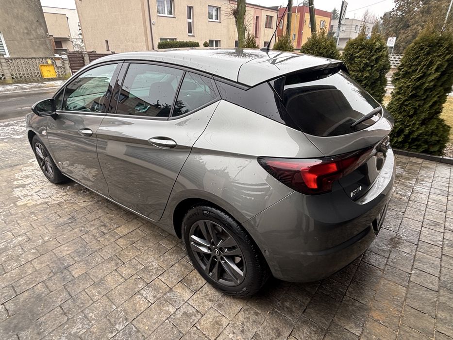 Opel Astra  design&tech