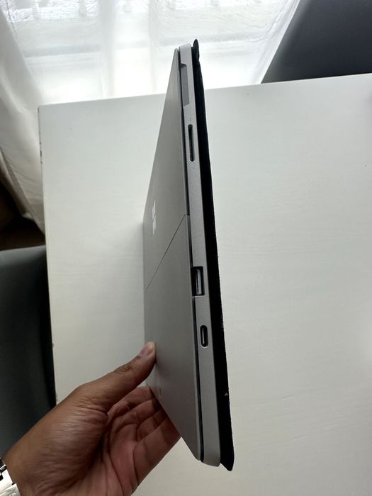 Surface pro 7 i7 256 GB/ 16GB