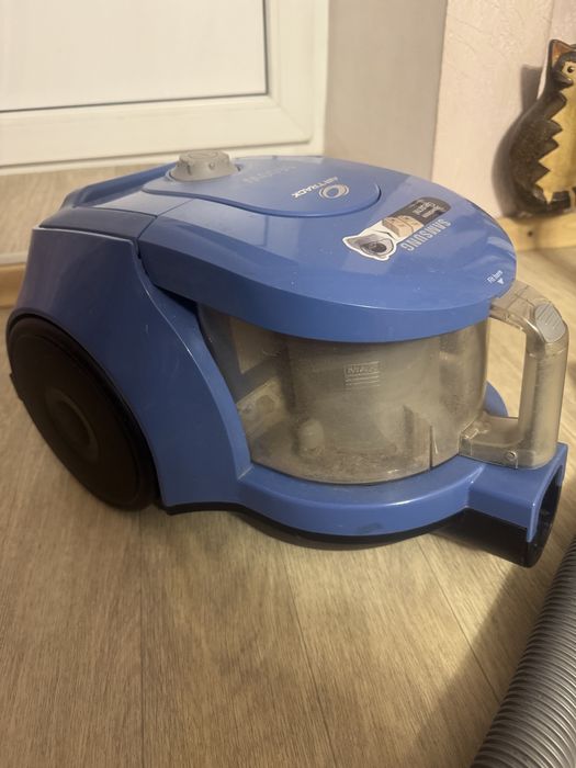 Пилосос Samsung Air Track 1600 W