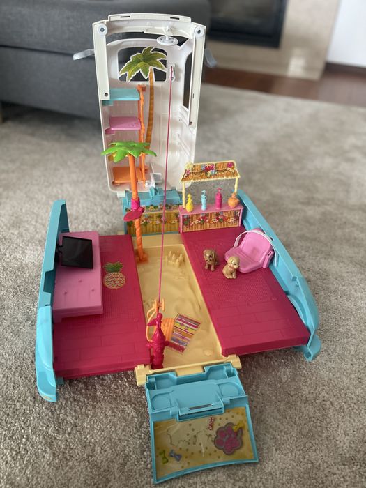 Barbie Puppy Mobile SUV Playset,