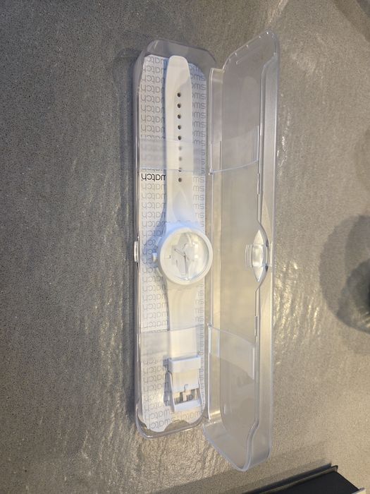 Zegarek SWATCH 42mm biały Silikonowy pasek
