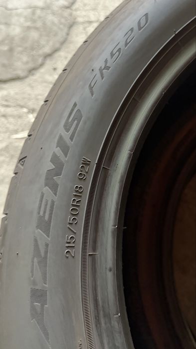 Pneus 215/50r18 Falken Azenos FK520 com 90% de piso