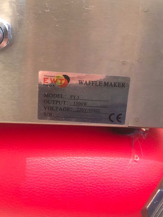 Вафельниця професійна EWT INOX FY5