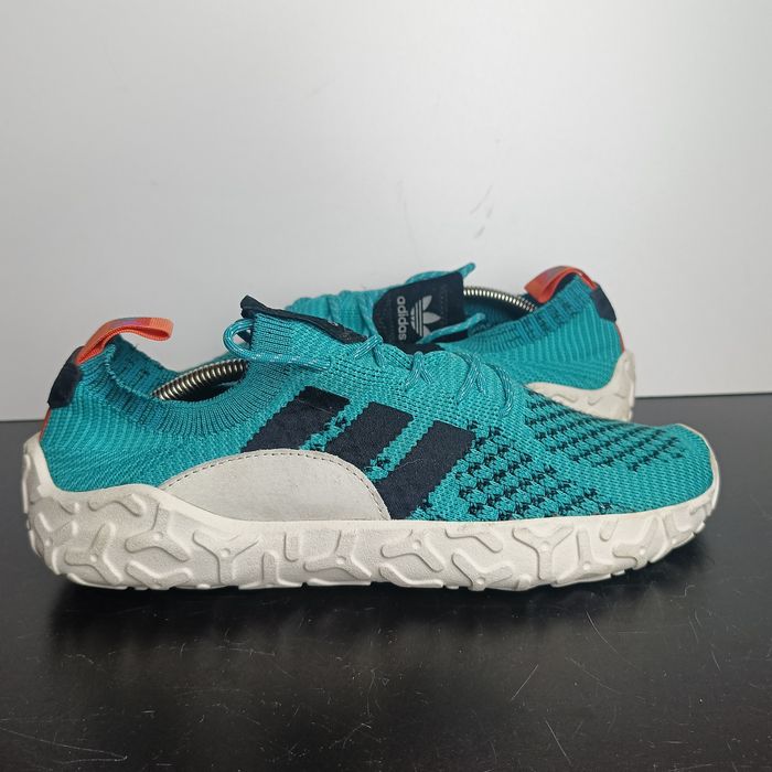 Adidas F22 Primeknit Continental sportowe męskie r. 43 i 1/3