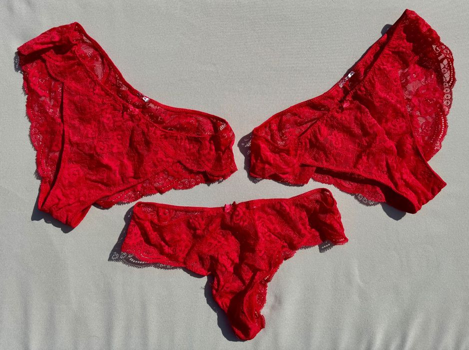 Koronkowy komplet Intimissimi 80 C / M