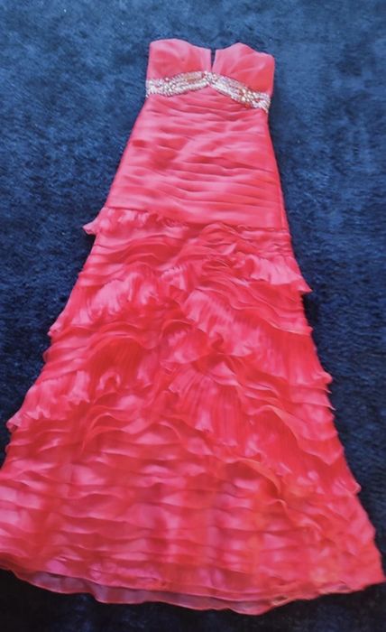 Vestido cerimónia Rosa Clará vermelho comprido com folhos, S