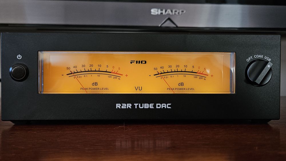 Fiio Warmer R2R Tube DAC