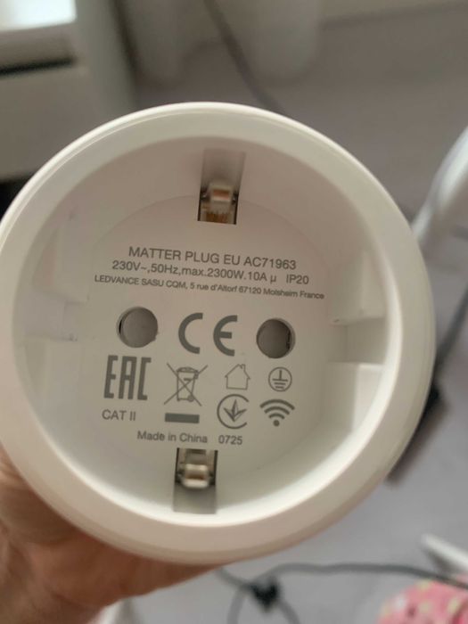 Smart Plug (tomada inteligente Wi-Fi/Zigbee)