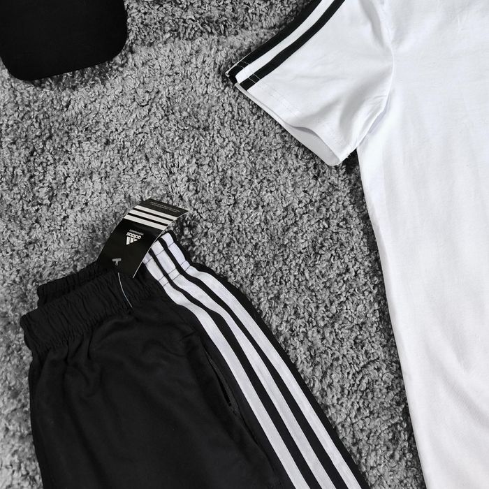Літній чоловічий комплект Adidas футболка + шорти