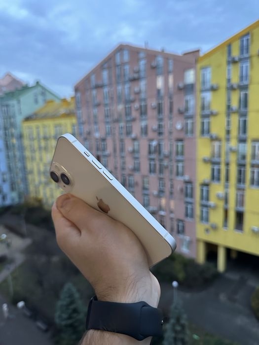 90% Аккум Идеал iPhone 13 256Gb Starlight Neverlock Айфон White