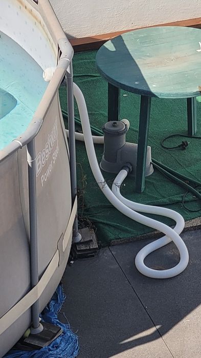 Piscina usada Bestway 4,3