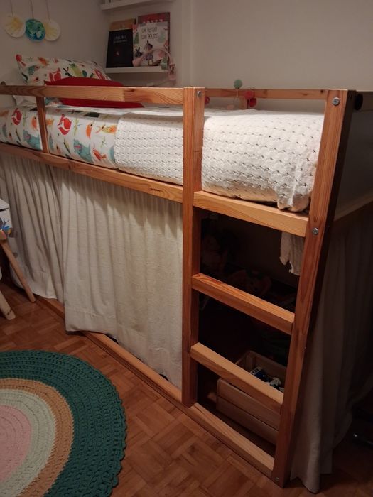 Cama reversivel KURA ikea