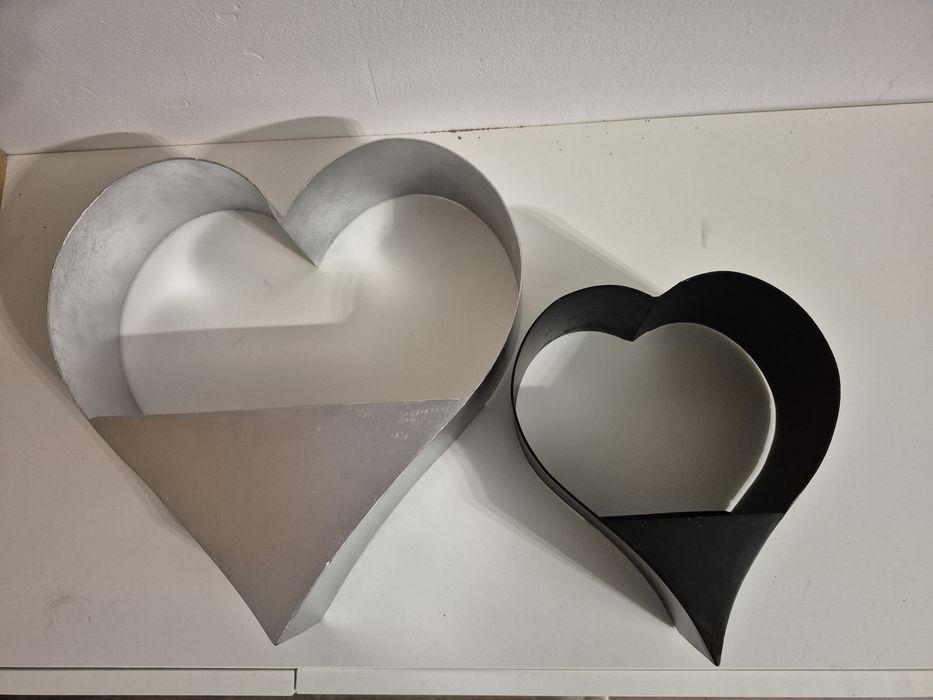 Doniczka na ścianę metalowa