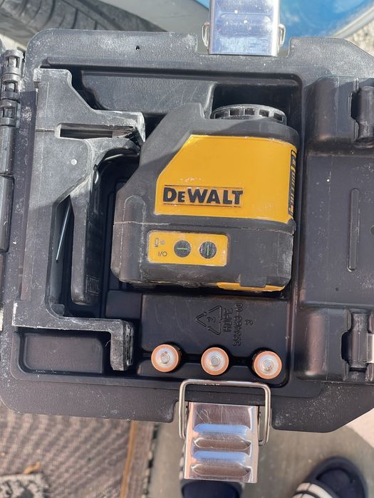 Laser Dewalt a venda