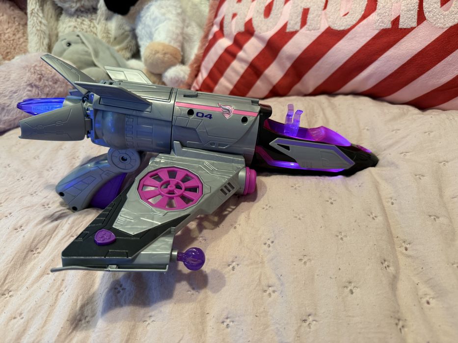 Spin Master Psi Patrol Skye Deluxe, stan idealny, z figurka i strzalam