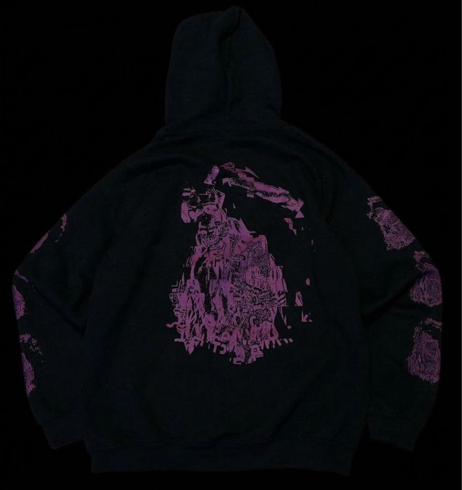 Podmost Purple Graphic