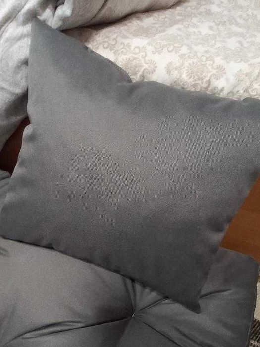 Декоративная серая подушка 30х40